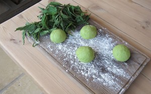 nettlebreaddough