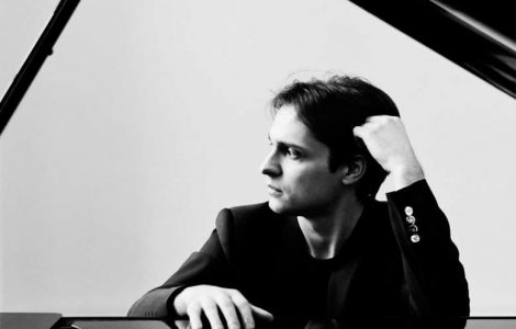 Sasha Grynyuk